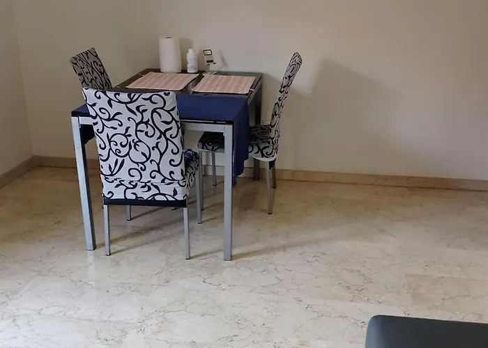 Comparte Mi Piso Preciosa Habitacion