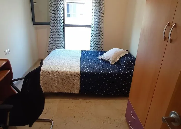 Comparte Mi Piso Preciosa Habitacion